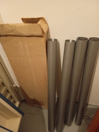 Mesa de cocina nueva a extrenar. Esta desmontada.