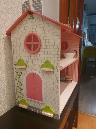 Casa muñecas madera