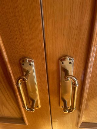 Puerta corredera doble de roble