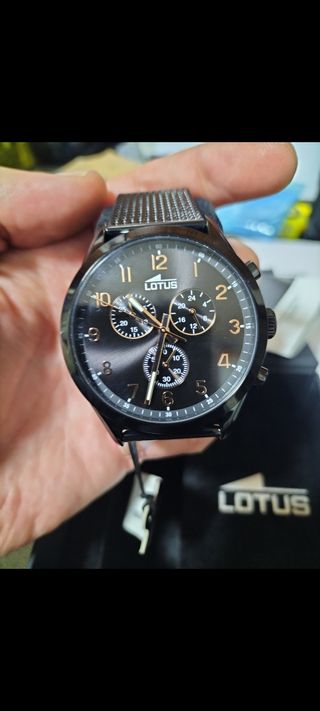 Reloj Lotus