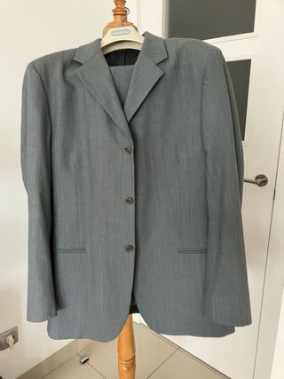 Traje de calidad marca Massimo Dutti 