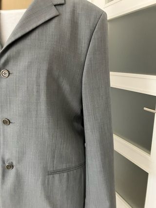 Traje de calidad marca Massimo Dutti 