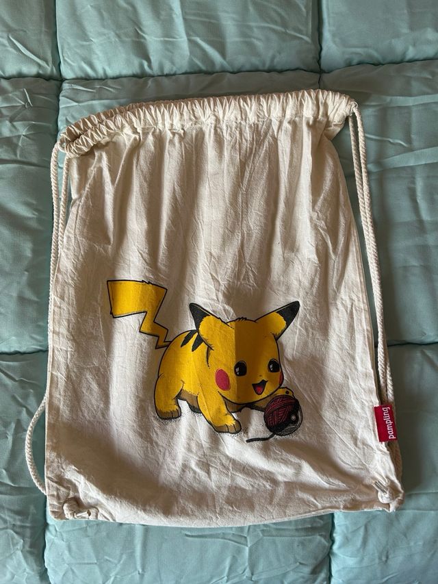 Mochila de cuerdas Pikachu