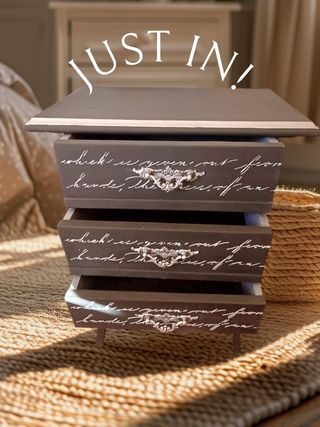 Muebles restaurados .