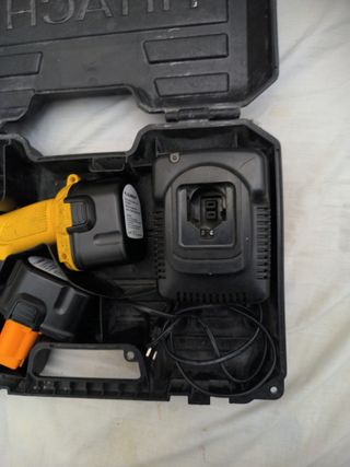 Taladro atornillador dewalt