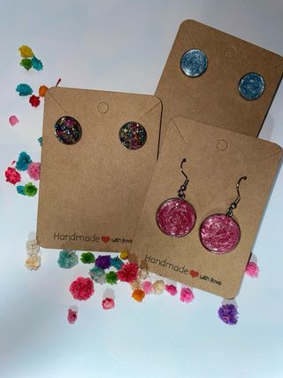 pendientes y pulseras