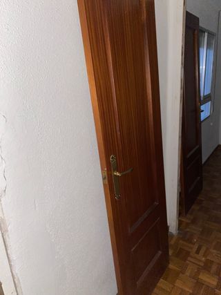 Puerta de madera