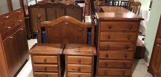 Se recogen todo tipo de muebles y ensere