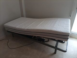 Cama articulada eléctrica con colchón