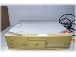 ORDENADOR ANTIGUO FUJITSU