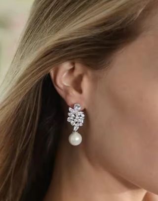 PENDIENTES DE PERLAS Y CIRCONITAS
