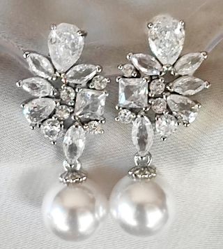 PENDIENTES DE PERLAS Y CIRCONITAS