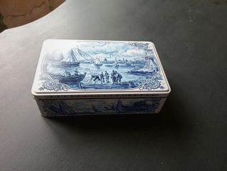 Caja metalica vintage holandesa