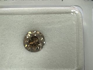 Diamante (Color natural) - 0.69 ct - Redondo 