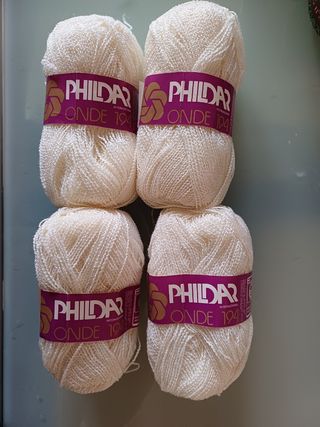 10 gomitoli di lana fredda. Phildar