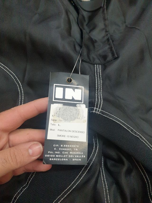 Pantalones Inverse talla L NUEVOS