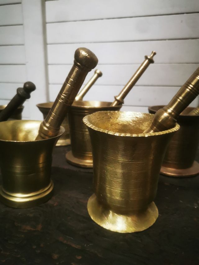 Morteros antiguos grandes