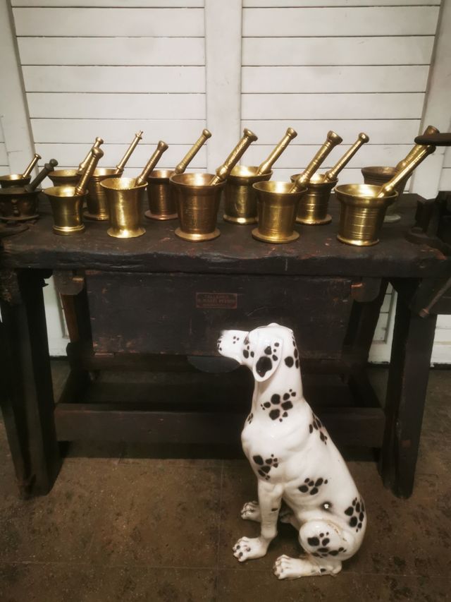 Morteros antiguos grandes