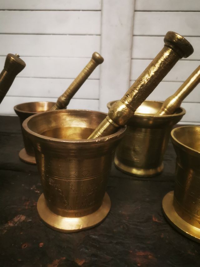 Morteros antiguos grandes