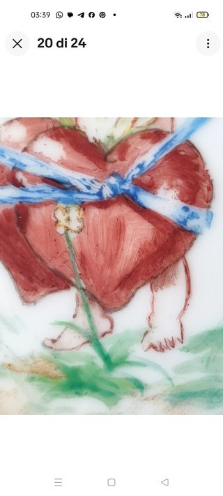 Antico piccolo vaso dipinto a mano