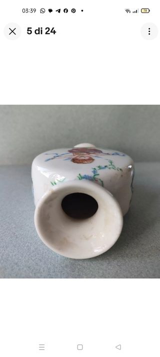 Antico piccolo vaso dipinto a mano