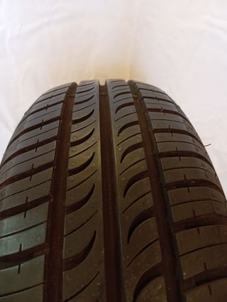 Neumático Hankook 165-65R14