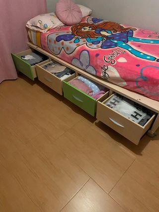 Dormitorio infantil de madera