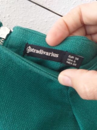 Minifalda Verde Stradivarius T 38