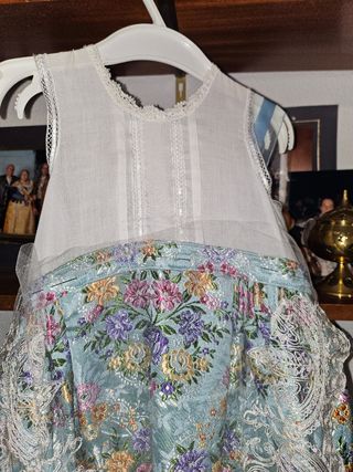 Traje de fallera niña-bebé