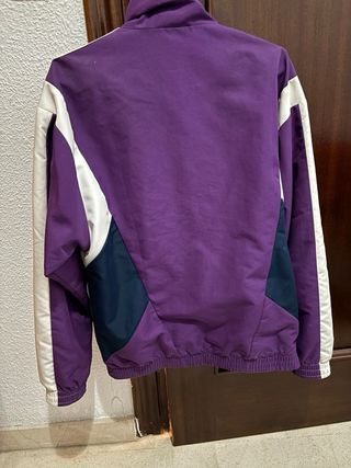Chaqueta Adidas morada