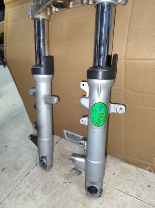 Horquilla de Suzuki GSR 600
