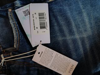Pantalón vaquero Guess nuevo