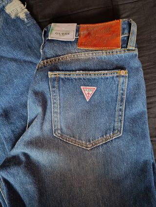 Pantalón vaquero Guess nuevo