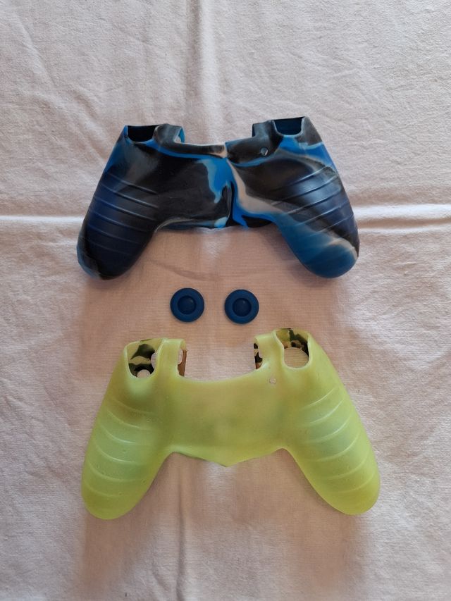 Fundas mandos play 4