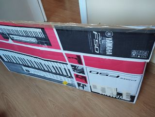 Órgano Yamaha PSR F50