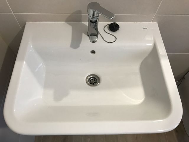 Lavabo con pedestal porcelana blanco Roca The Gap