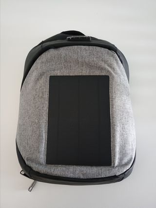 MOCHILA CARGADOR CON PANEL SOLAR
