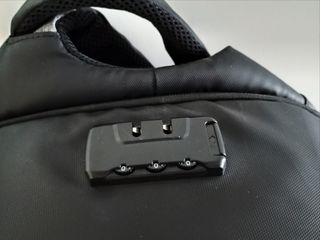 MOCHILA CARGADOR CON PANEL SOLAR