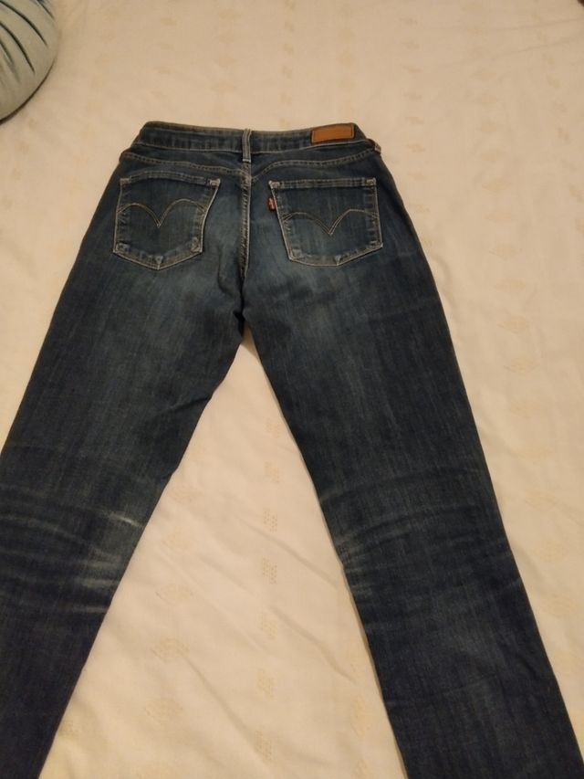 Vaqueros Levis 