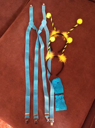 TIRANTES AZULES ,DIADEMAS Y GUANTES