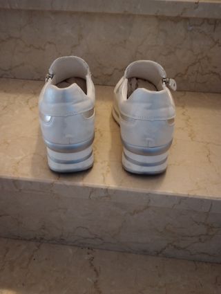 Scarpe sportive bianche donna