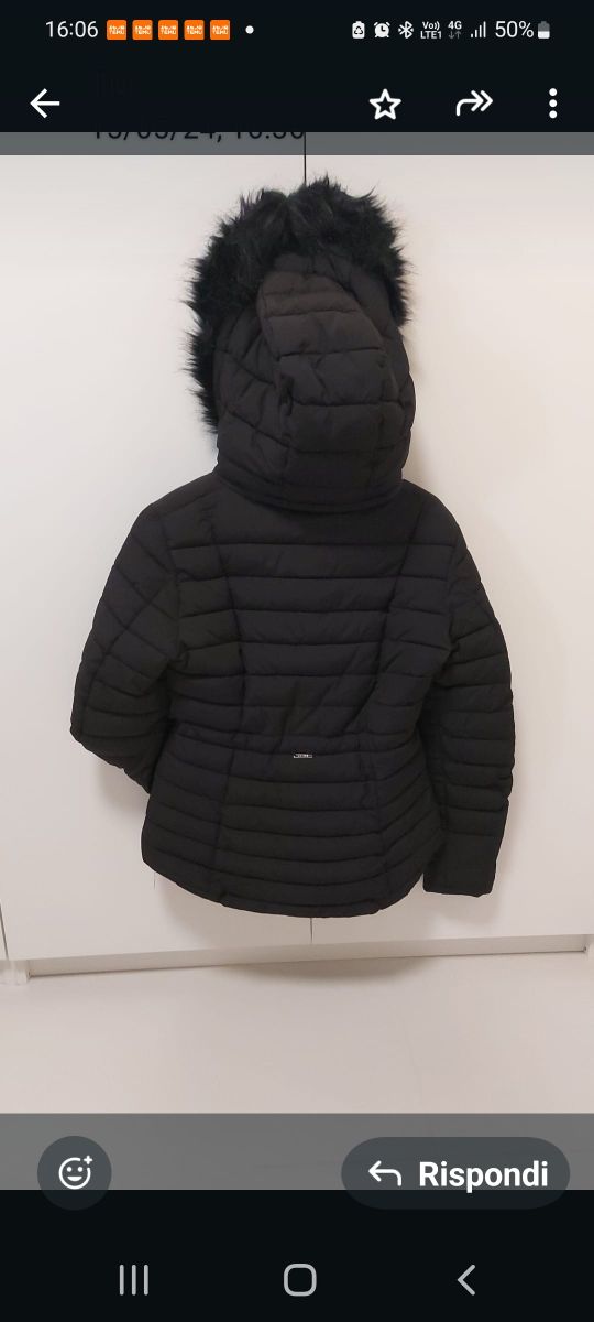 Giubbotto nero di GUESS.