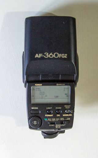 PENTAX K3 con OBJETIVO, FLASH y 3 BATERIAS