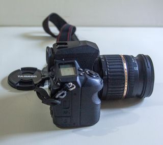 PENTAX K3 con OBJETIVO, FLASH y 3 BATERIAS