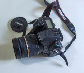 PENTAX K3 con OBJETIVO, FLASH y 3 BATERIAS