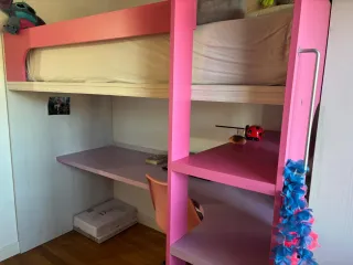 Litera infantil Kibuc con escritorio niña