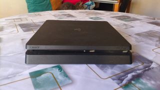 PlayStation 4 Slim 1TB