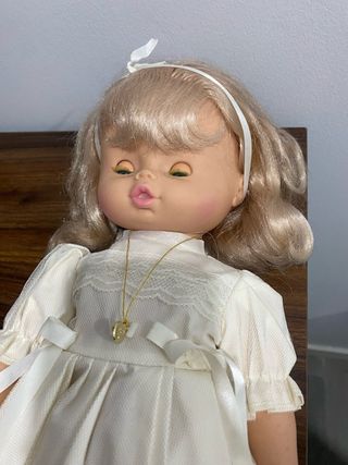 Muñeca antigua comunión