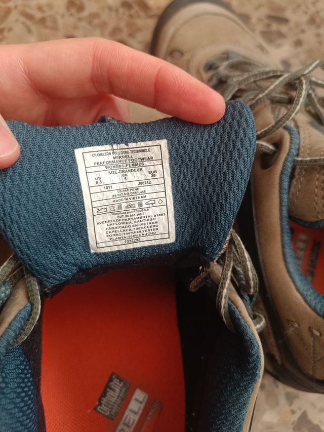Zapatillas montaña Merrell