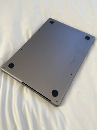 Macbook pro 2021  14”  16GB memoria - 500GB 